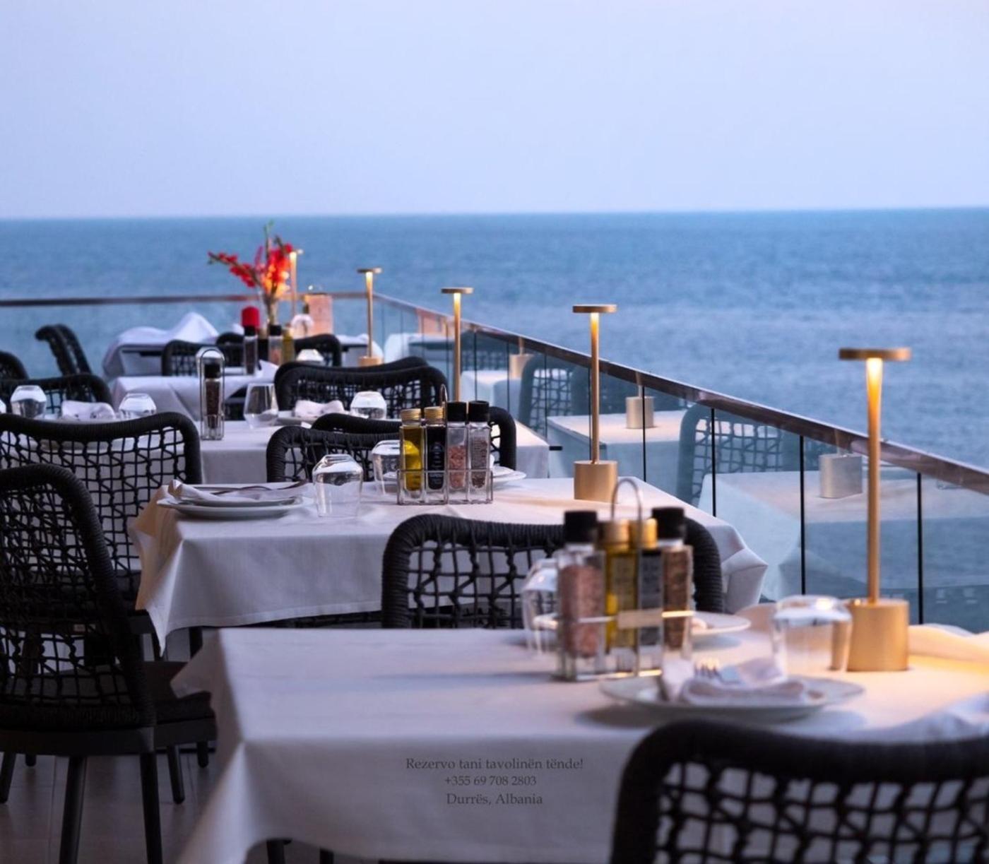 Sea View Apartments Durrës Buitenkant foto