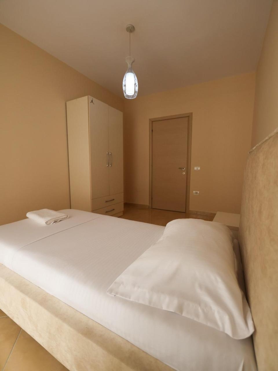 Sea View Apartments Durrës Buitenkant foto
