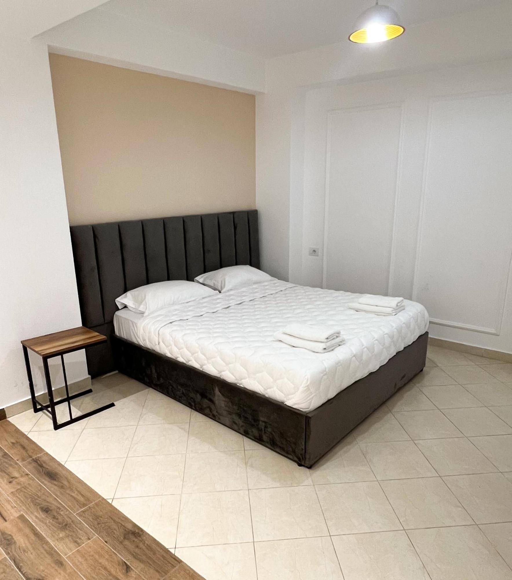 Sea View Apartments Durrës Buitenkant foto